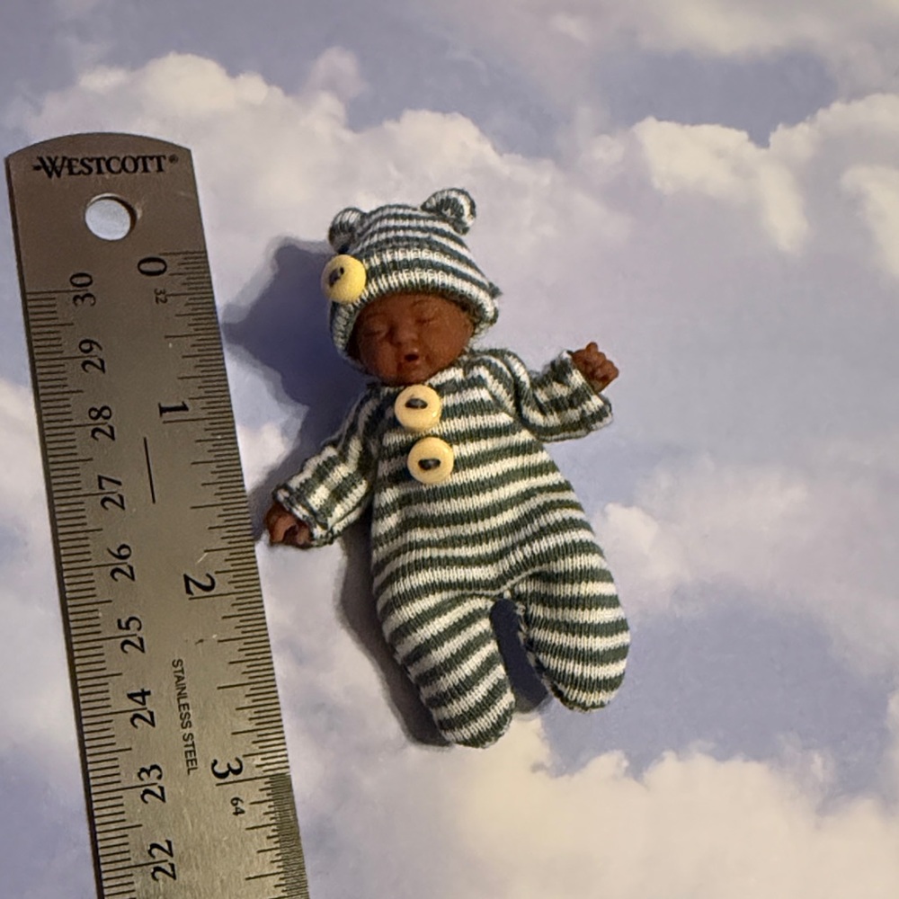 Footed sleeper and hat - green stripe  my mini baby Zuru